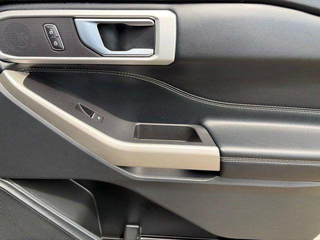 Ford Explorer XLT 4WD 2022