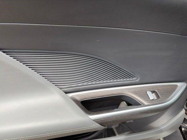 Lucid Air  2024