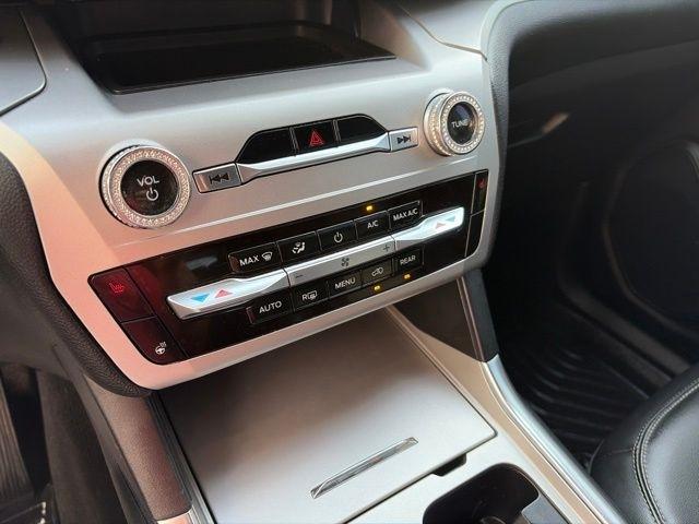 Ford Explorer  2022