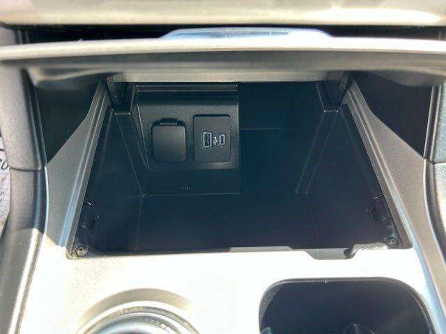 Ford Explorer  2023