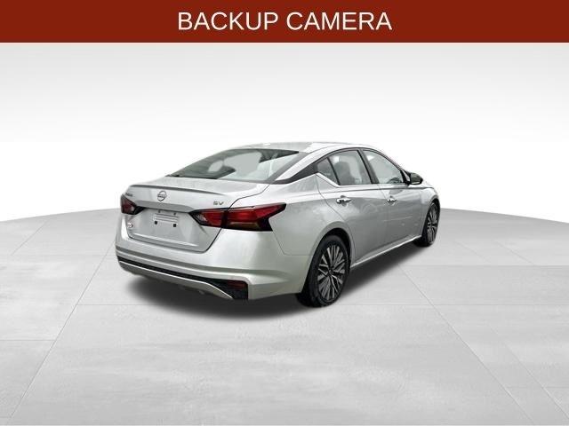 Nissan Altima  2024