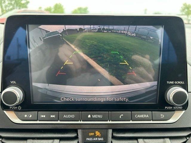 Nissan Altima  2024