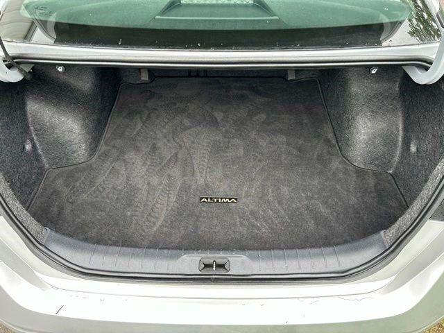 Nissan Altima  2024