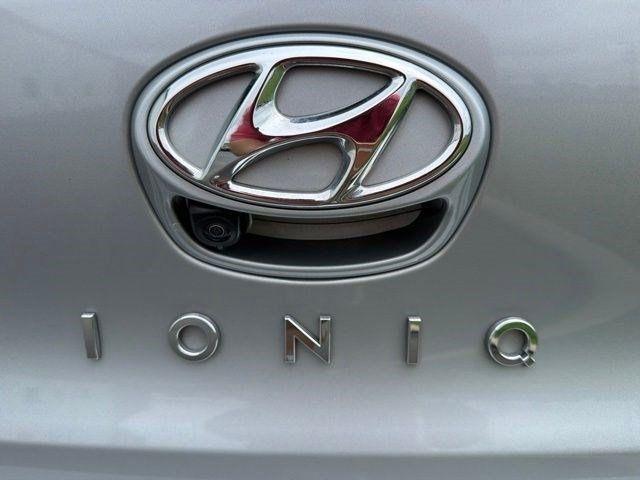 Hyundai Ioniq Hybrid  2020