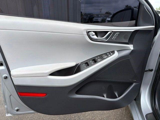 Hyundai Ioniq Hybrid  2020