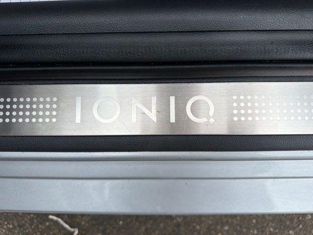 Hyundai Ioniq Hybrid  2020