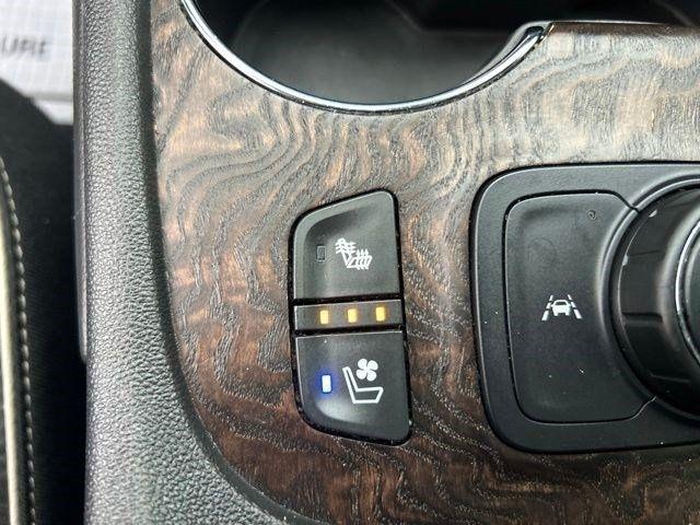 GMC Acadia  2020