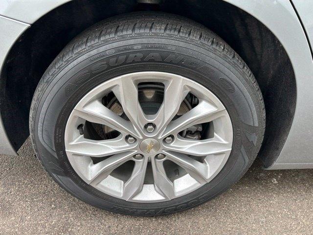 Chevrolet Malibu  2023