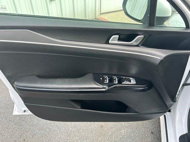 Kia K5  2023