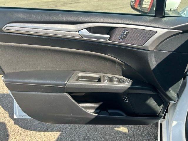 Ford Fusion Hybrid  2019