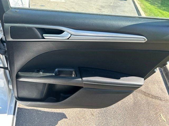 Ford Fusion Hybrid  2019