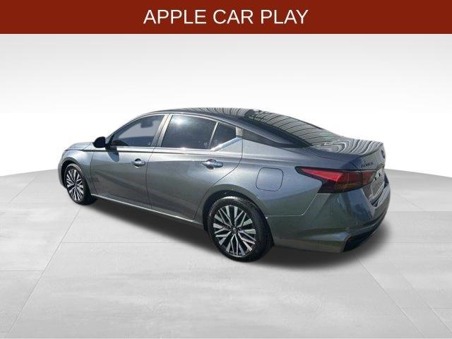 Nissan Altima  2023