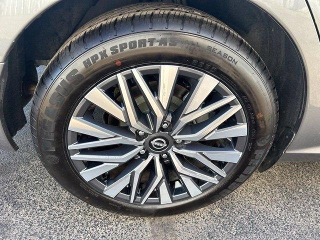Nissan Altima  2023