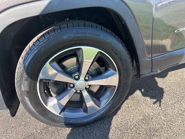 Jeep Cherokee  2019