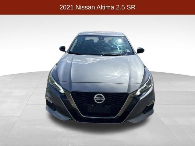 Nissan Altima  2021