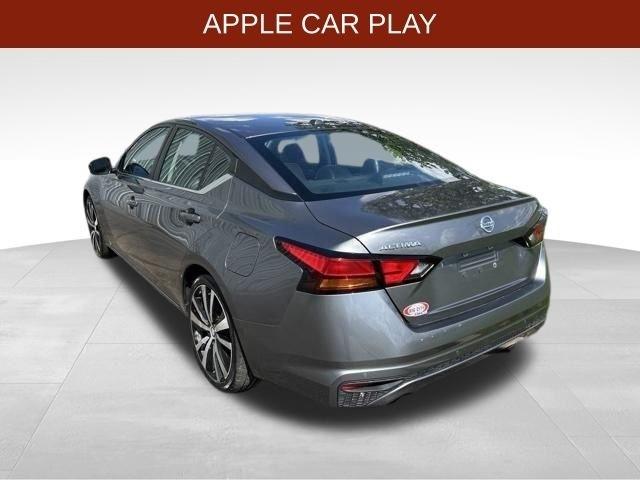 Nissan Altima  2021