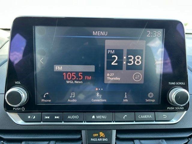 Nissan Altima  2021