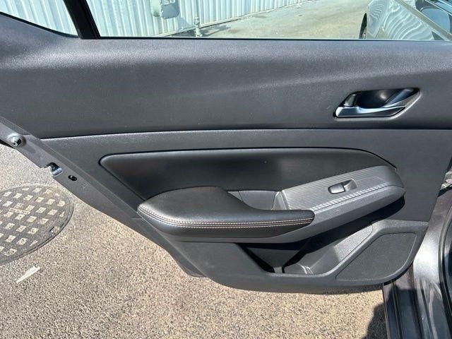 Nissan Altima  2021