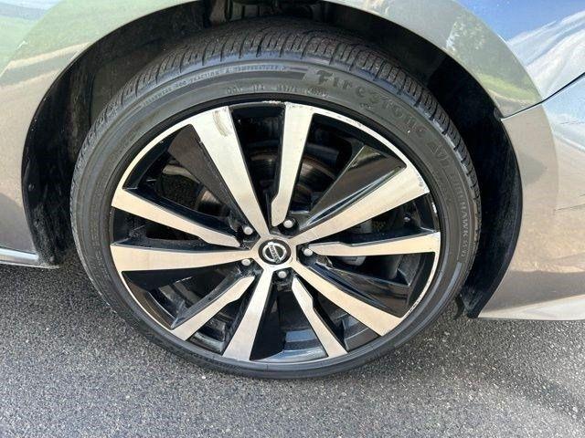 Nissan Altima  2021