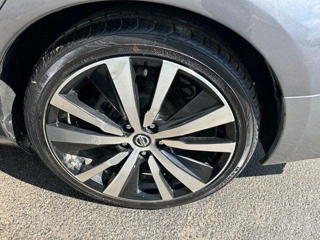 Nissan Altima  2021