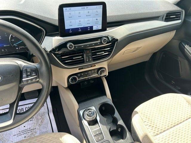 Ford Escape Hybrid  2022