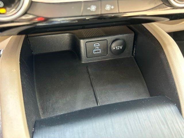 Ford Escape Hybrid  2022