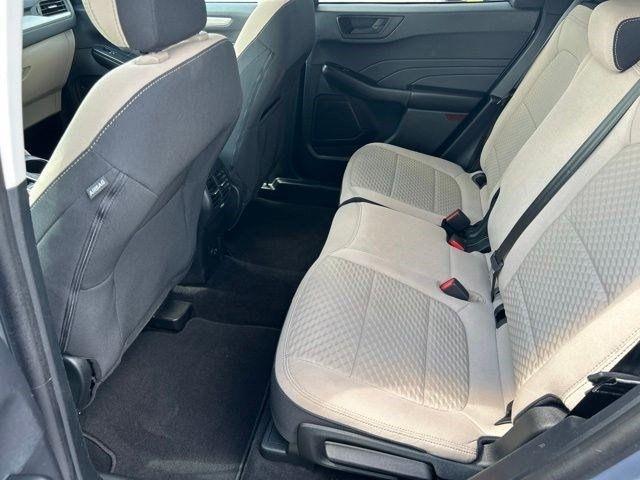 Ford Escape Hybrid  2022