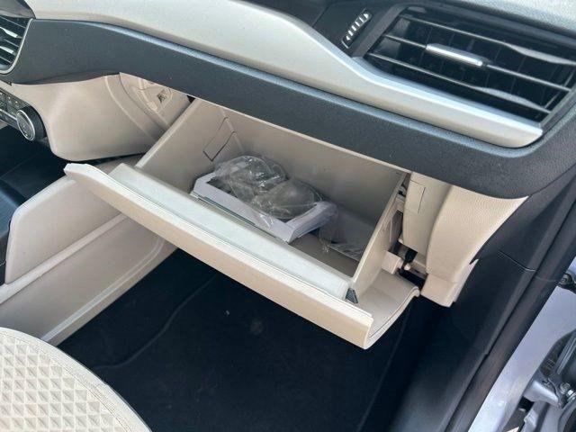 Ford Escape Hybrid  2022