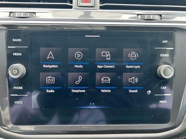 Volkswagen Tiguan  2021