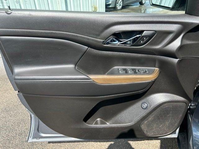 GMC Acadia  2021