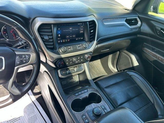GMC Acadia  2021