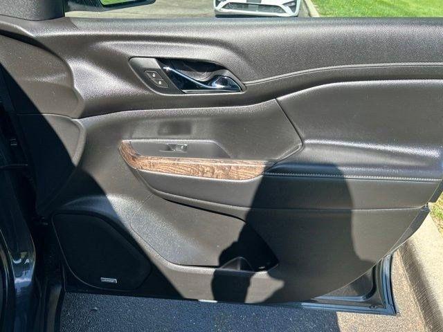 GMC Acadia  2021