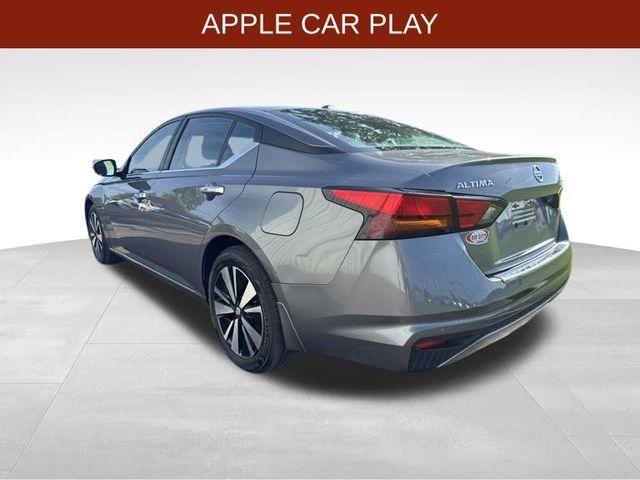 Nissan Altima  2021