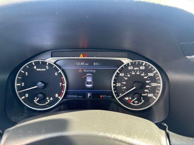 Nissan Altima  2021