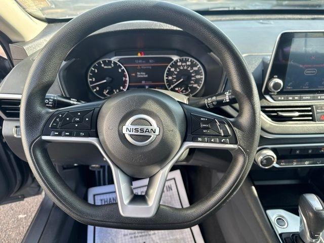 Nissan Altima  2021