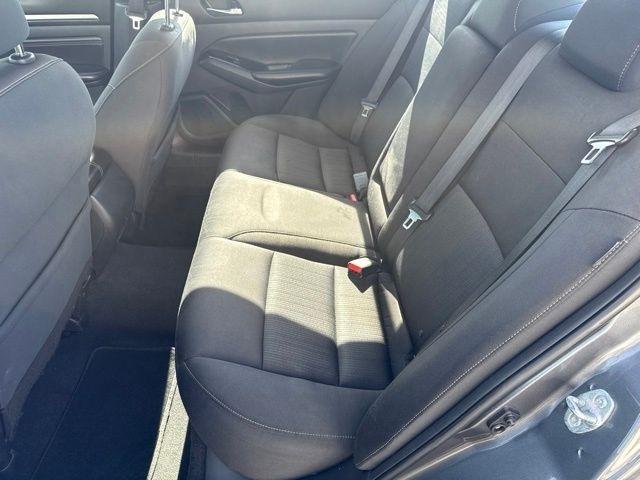 Nissan Altima  2021