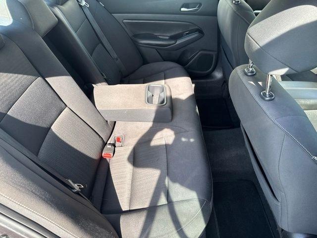 Nissan Altima  2021