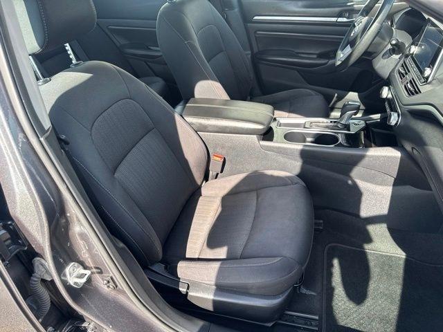Nissan Altima  2021