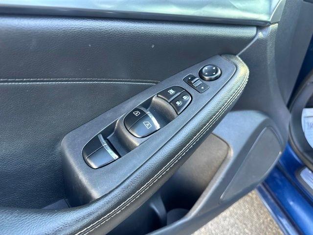 Nissan Maxima  2019