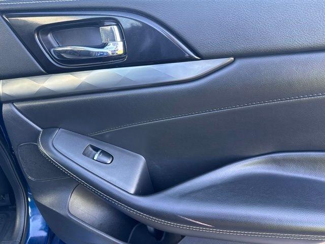 Nissan Maxima  2019