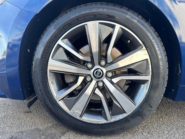 Nissan Maxima  2019