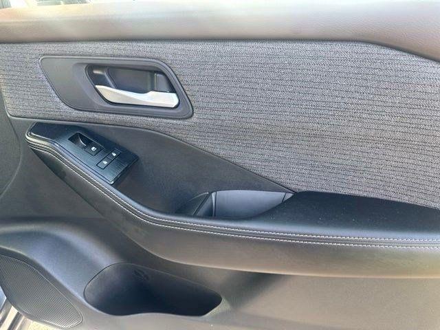 Nissan Rogue  2023