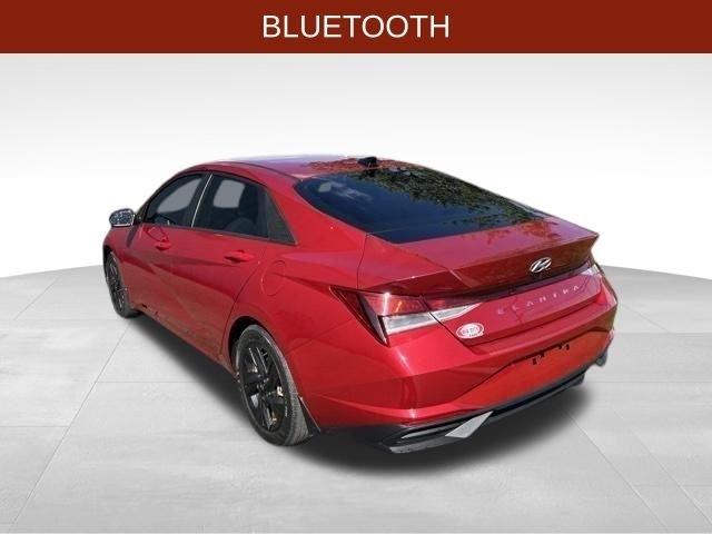 Hyundai Elantra  2023