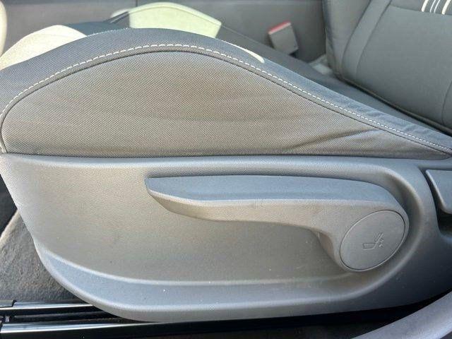 Hyundai Elantra  2023
