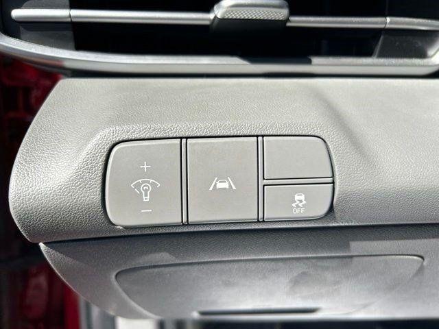 Hyundai Elantra  2023