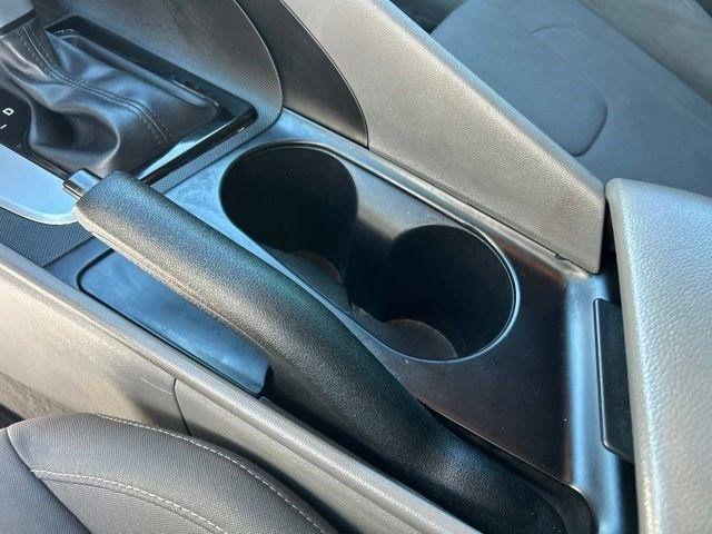 Hyundai Elantra  2023