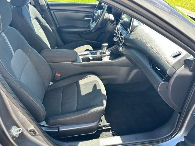 Nissan Sentra  2024