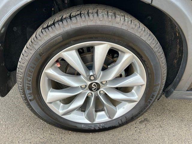 Infiniti QX50  2022