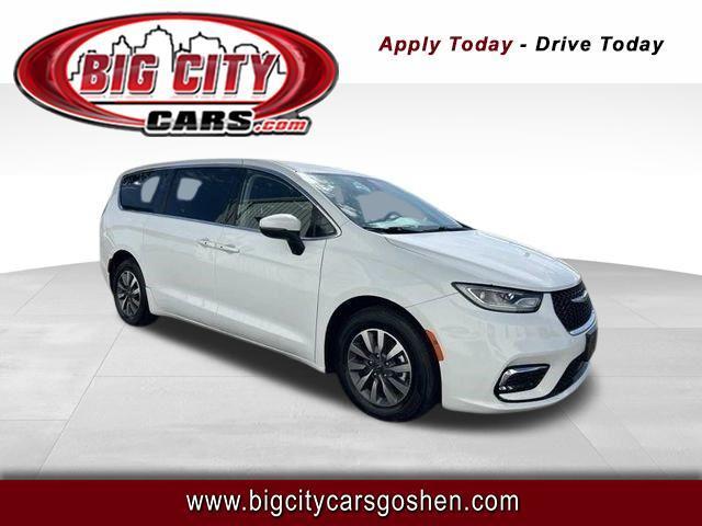 Chrysler Pacifica Hybrid Touring L 2023