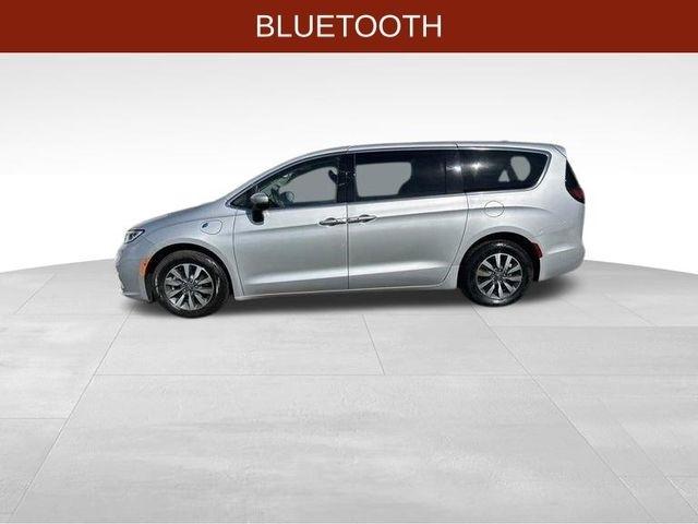 Chrysler Pacifica Hybrid Touring L 2023